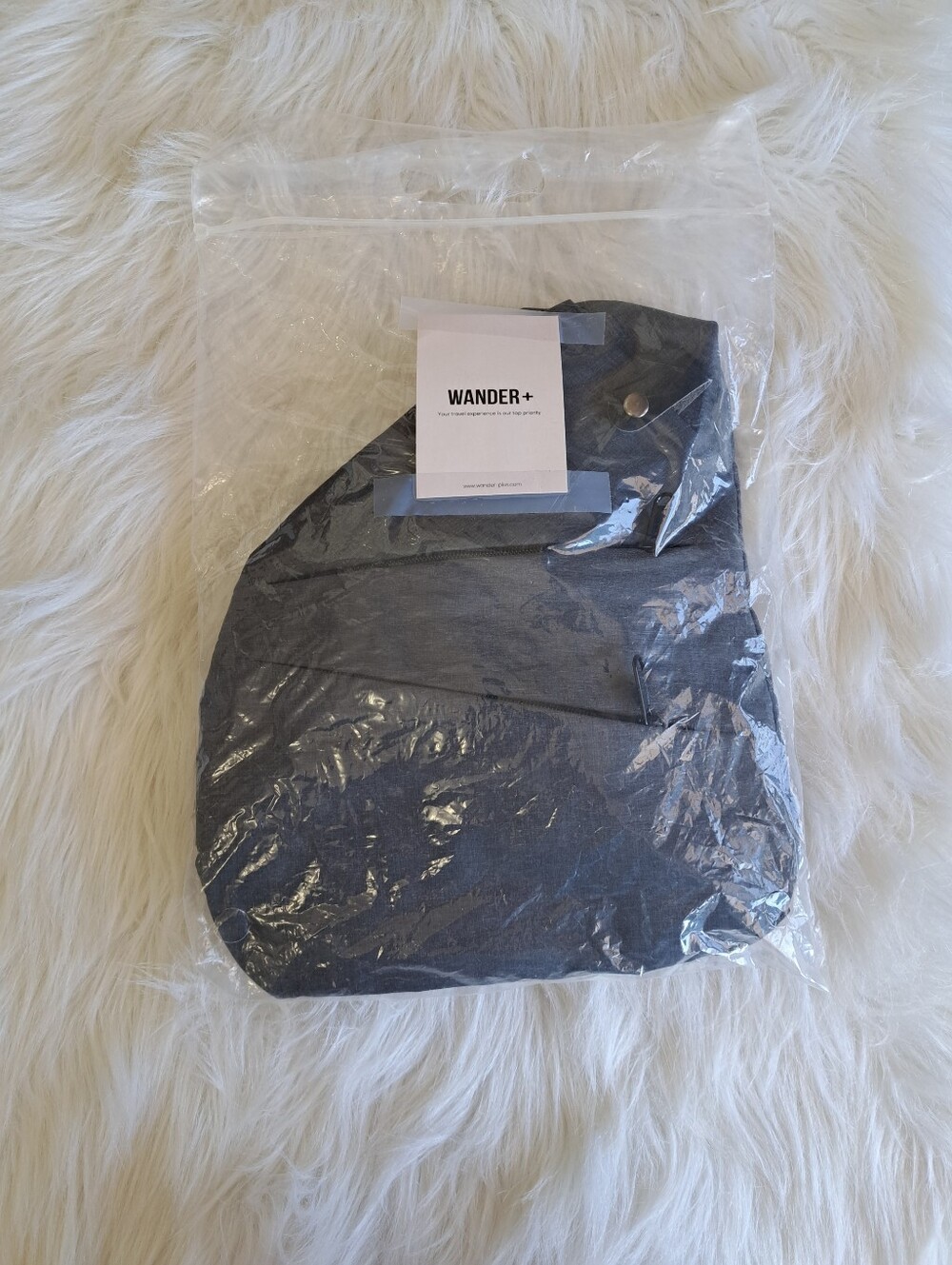 New Gray Swing Bag From Wander - Picture 12 of 14